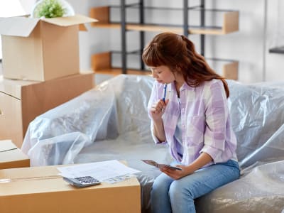 Balancing your budget? Moving doesn’t have to be a huge expense if you follow some simple advice from our household movers.