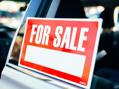 For long distance moves, selling your vehicle is one way you can reduce the quote you receive from your Kamloops movers.