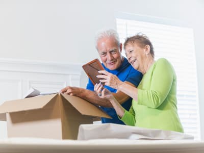 There are a number of convenient moving and storage options available to people who are downsizing their home.