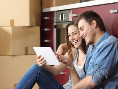 There are many apps that can help keep your moving and storage checklist organized. 