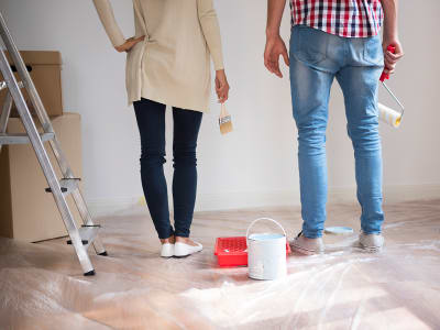 Before you unpack, the long distance movers Canada trusts have a quick to-do list that will help you get set up quickly in your new home.