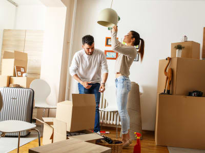Before your Vernon movers arrive, use these cleaning and moving tips to get your full damage deposit back.