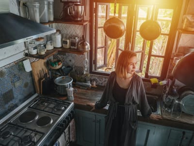 Alleviate kitchen counter clutter with our moving tips.