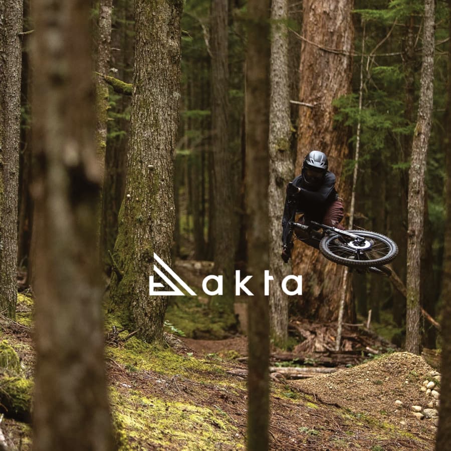Discover Akta MTB at Fresh Air. rider built, performance-driven apparel tested on Vancouver’s world-class trails. Premium fit, recycled materials, and unmatched durability.