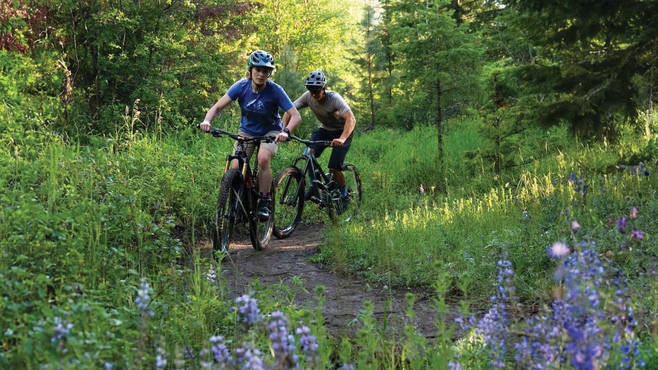 Fresh Air Mini Vlog 69: Fall Trail Jam at Predator Ridge + SilverStar & Big White Early Bird Passes