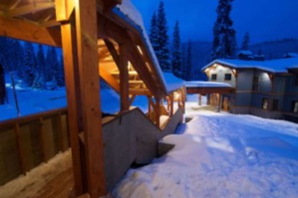 New covered walkway connecting the Pinnacles Lodge to the Black Bear Lodge