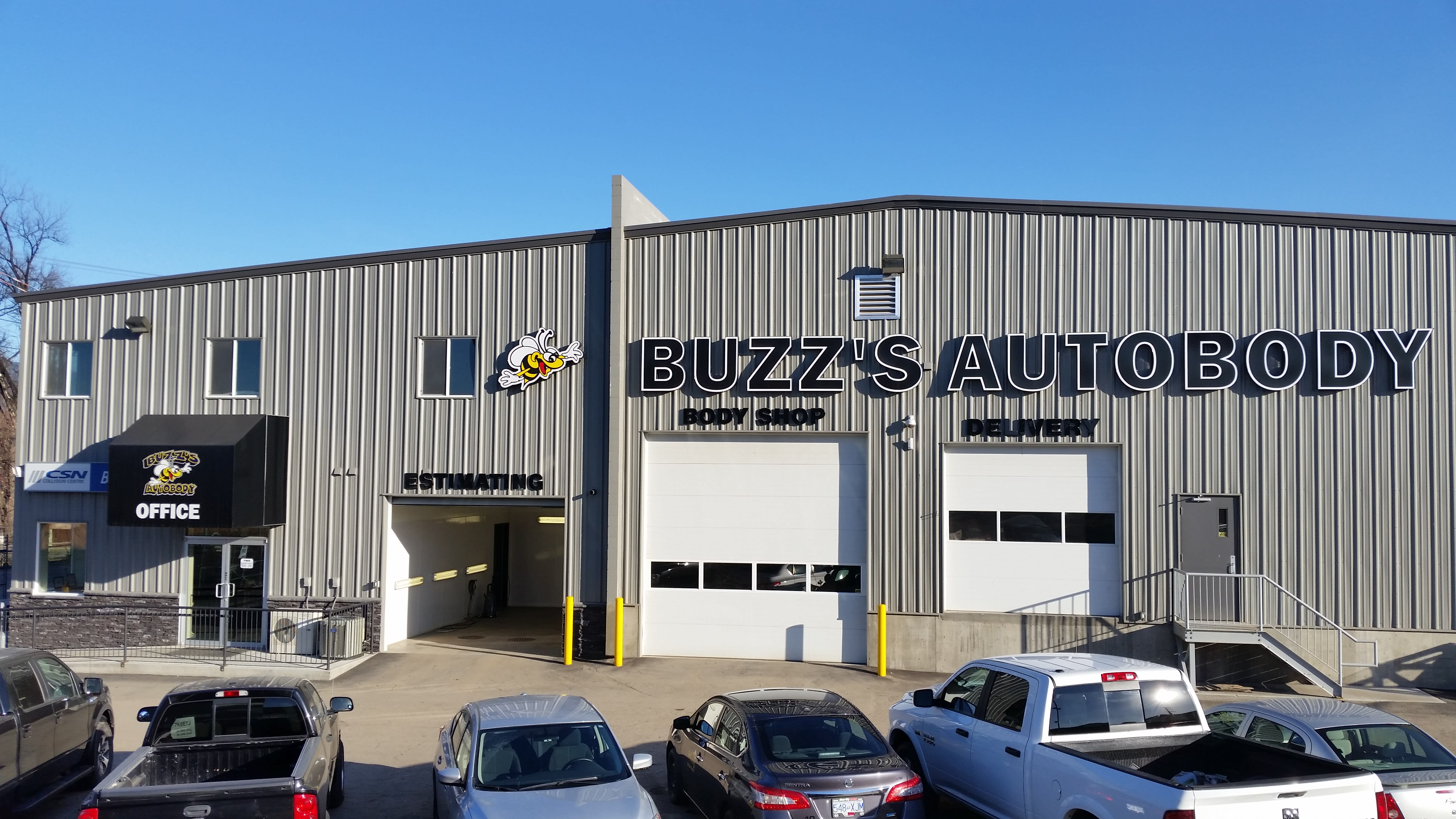 Steel Garages: When Should You Have A Rolling Sheet Door