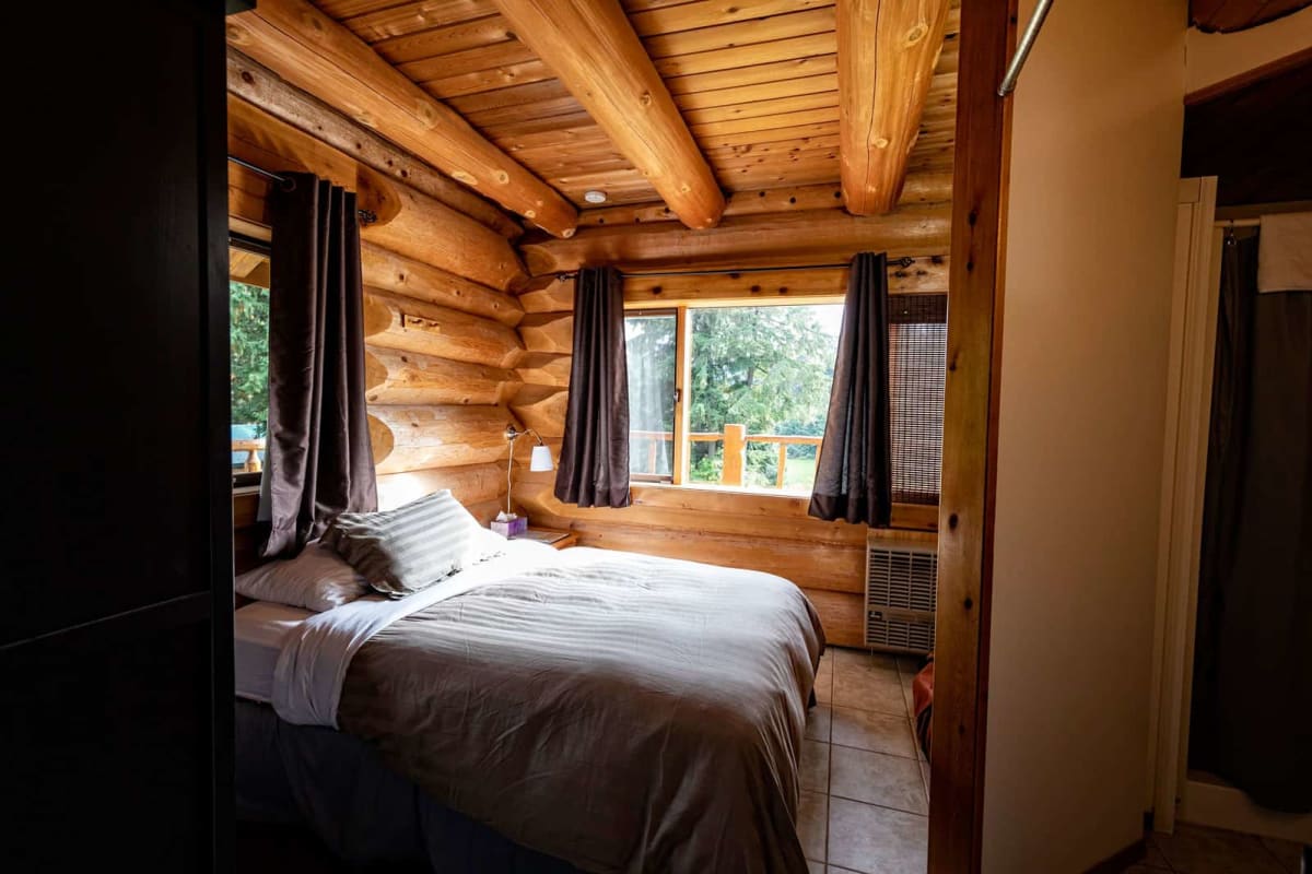 YellowCedarLodge70