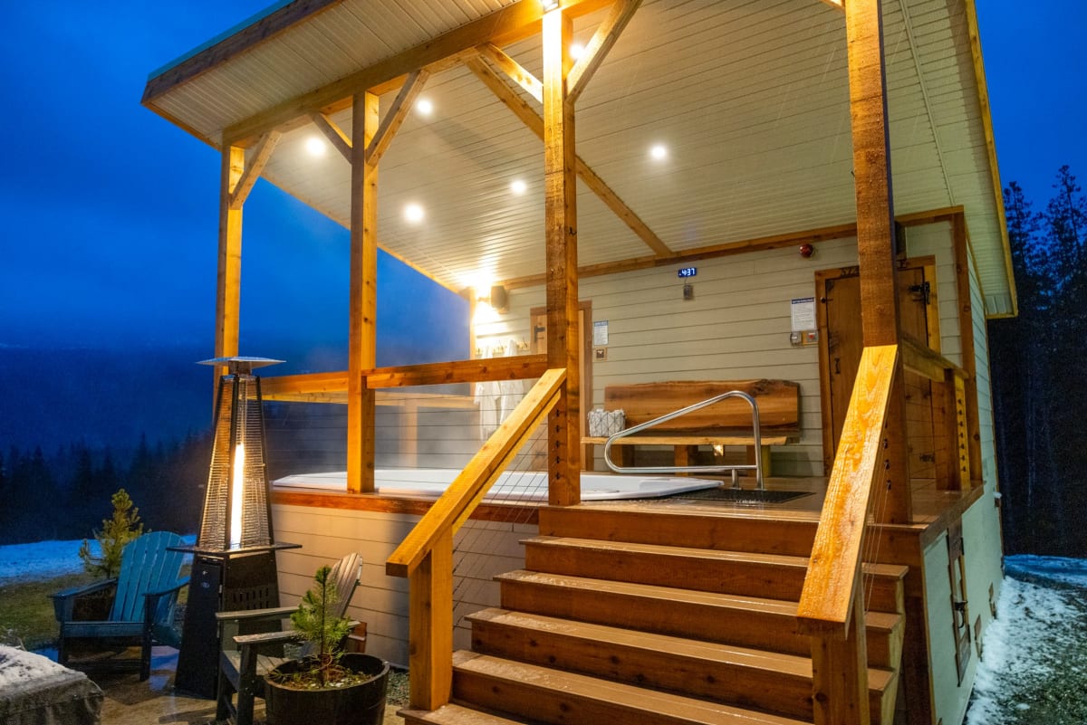 NEH_MountainLodge_2026-Spa