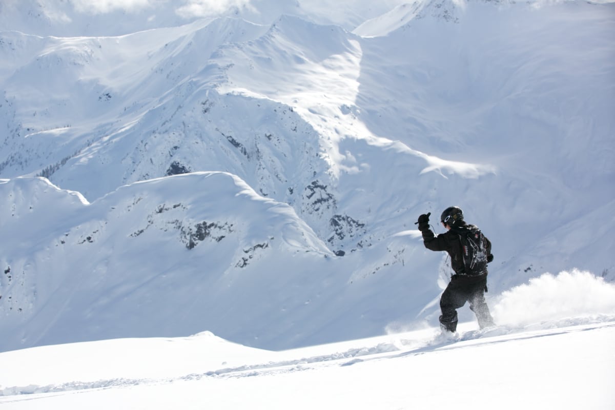 Snowboarder_from_Behind_1