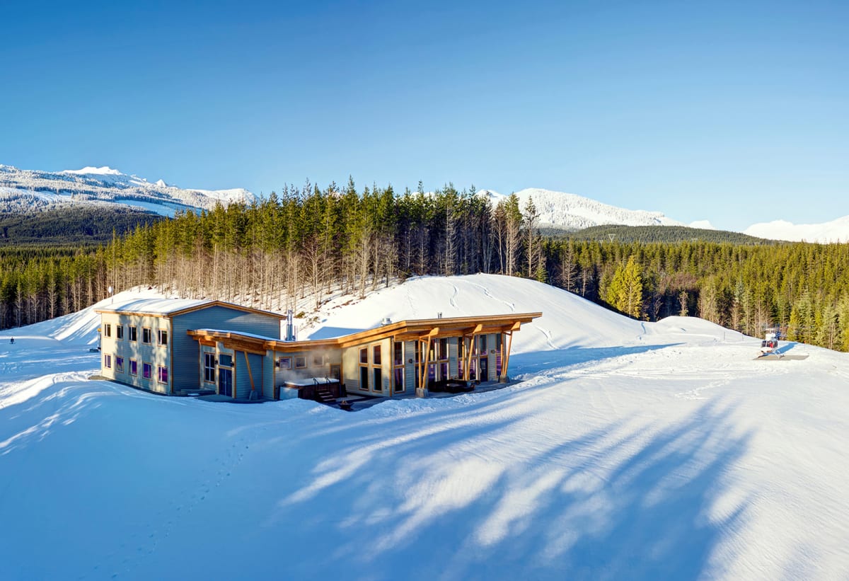 1MtnLodgeMornPano