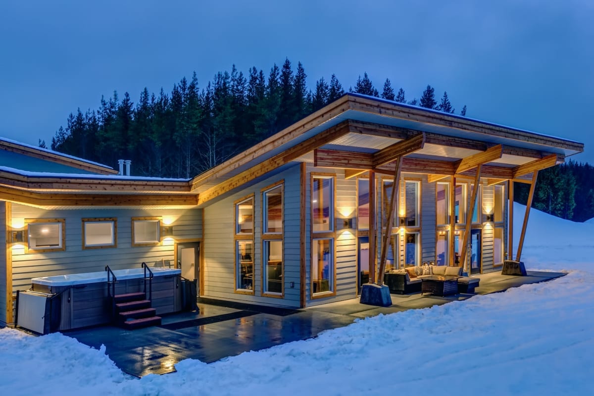 Northern Escape Mountain Lodge