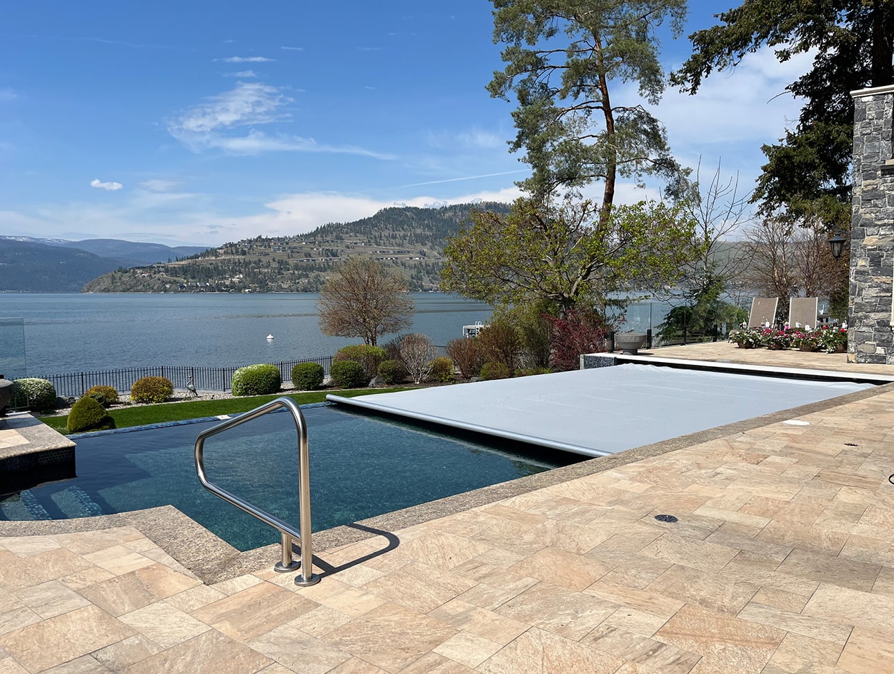 Beauty and peace of mind converge with infintiy edge pool covers. Pool Patrol’s techs are experts in maintaining the aesthetics and safety of your investment. 