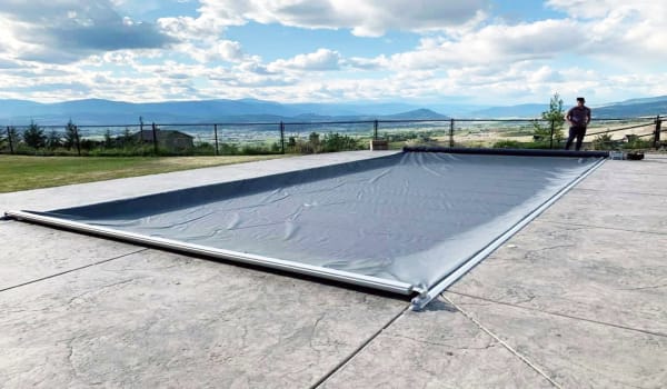 automatic pool safety cover-existing pool-charcoal grey-okanagan(1)