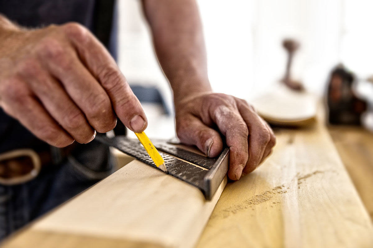 Before you decide to move, talk to the general contractors Kelowna homeowners rely on to see if a renovation project would be a suitable alternative.