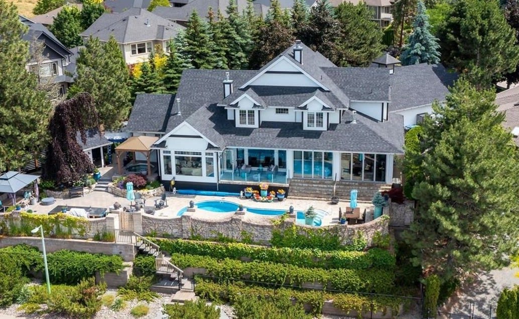 Before and After: Real-Life Synergy Landscape Design Transformations in the Okanagan